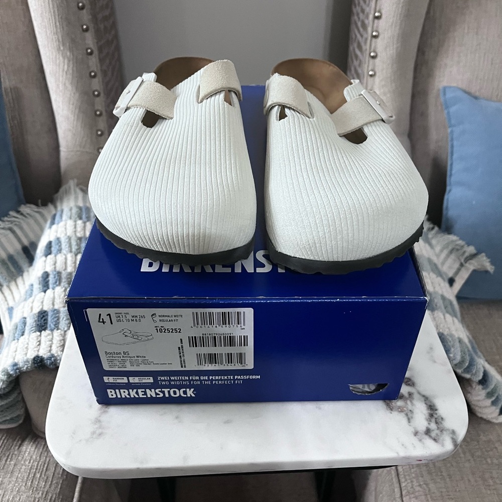Birkenstock Boston off white 41, Men’s 8 or Women’s 10, Regular Width.